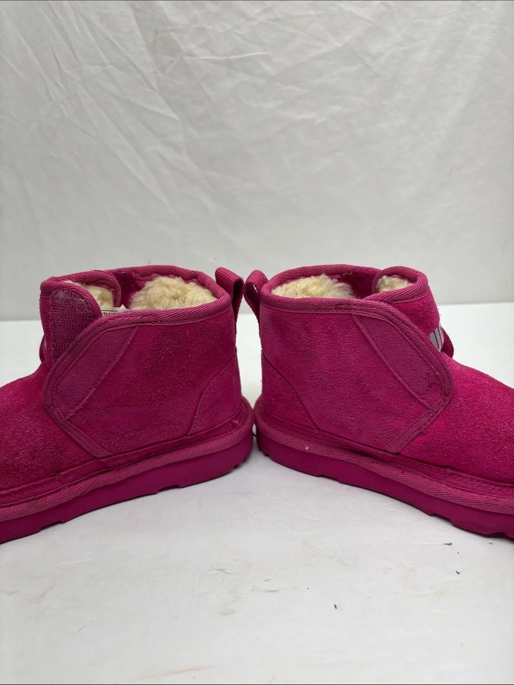 UGG Kids Classic Mini Suede Boots in Pink, SZ 10 toddler girl, box 72